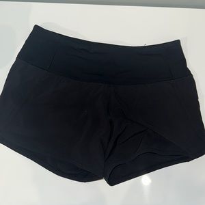 lulu lemon speed up mid-rise lined short 4”